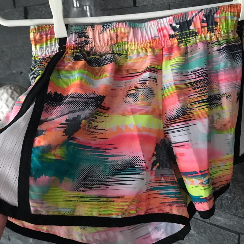 City Streets active shorts